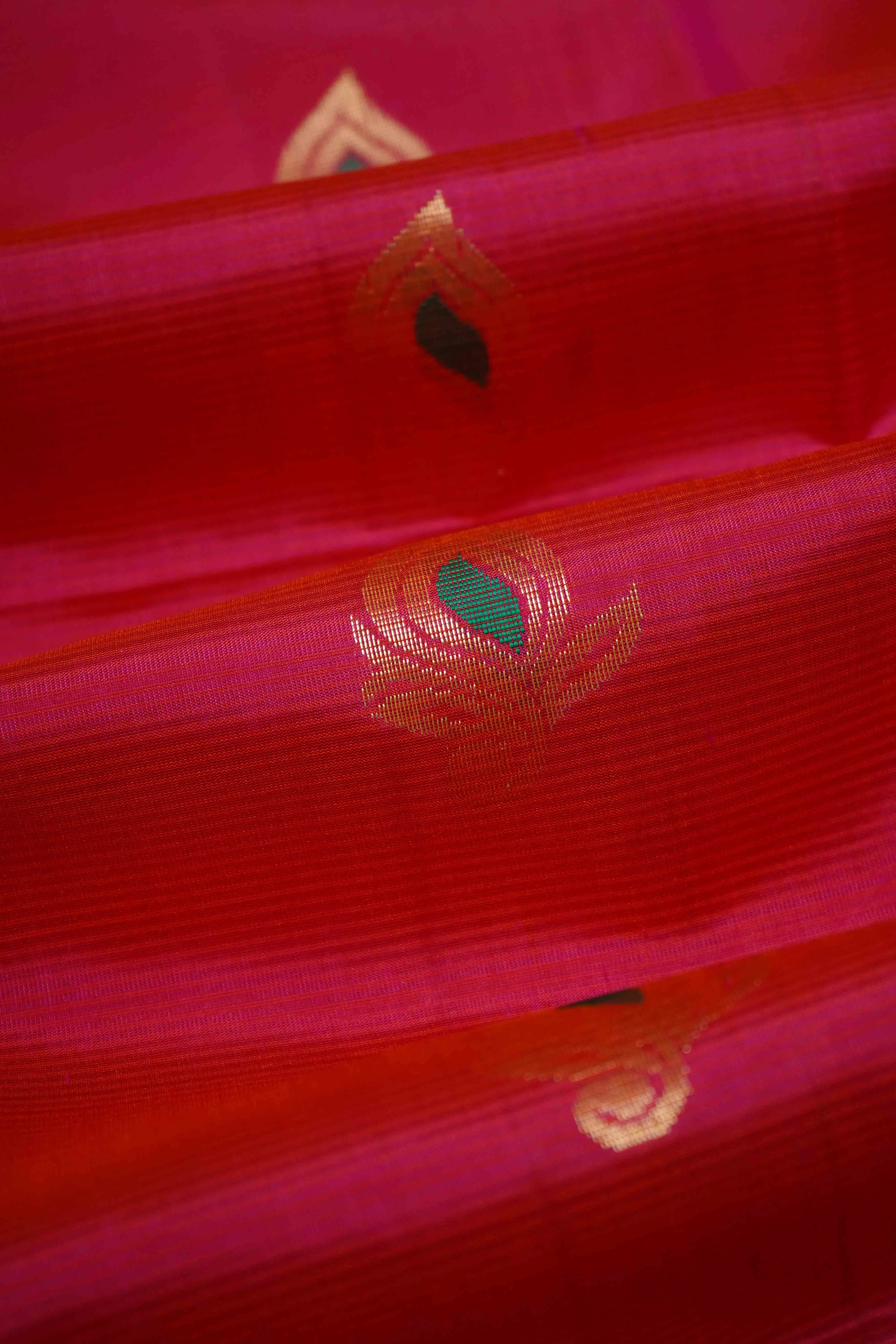 BLACK WITH DEEP ROSE PURE KANCHI SOFT SILK SAREE