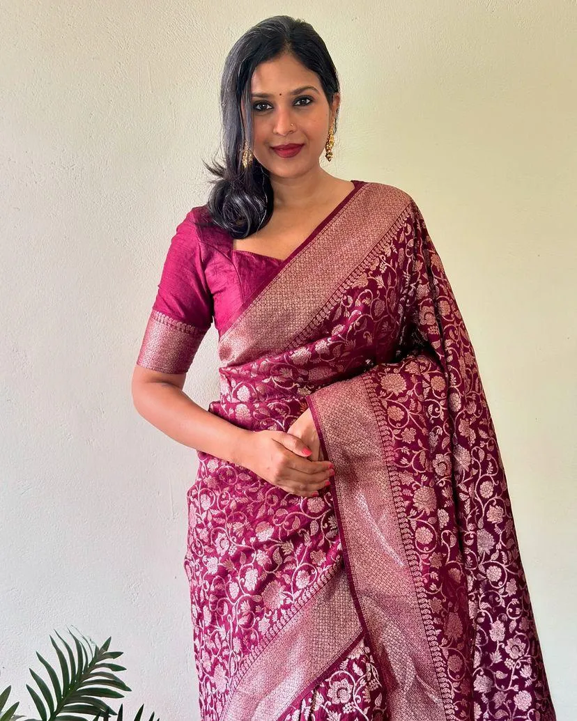 Ephemeral Purple Soft Silk Saree With Desultory Blouse Piece