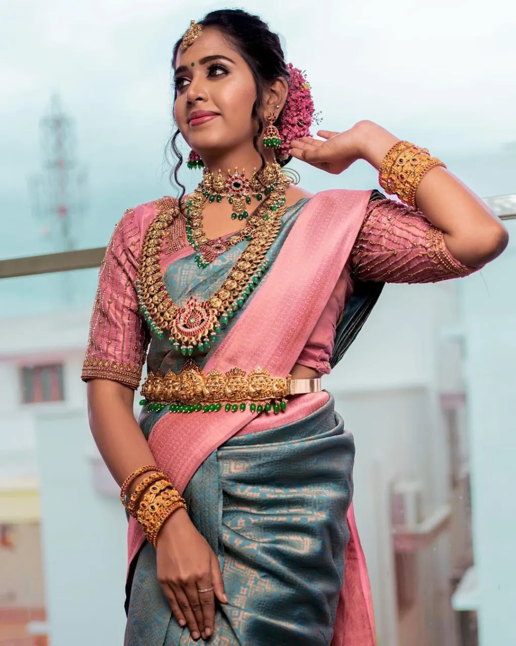 Murmurous Firozi Soft Silk Saree With Classy Blouse Piece