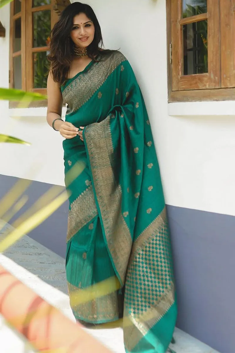 Scrupulous Dark Green Soft Silk Saree With Comely Blouse Piece